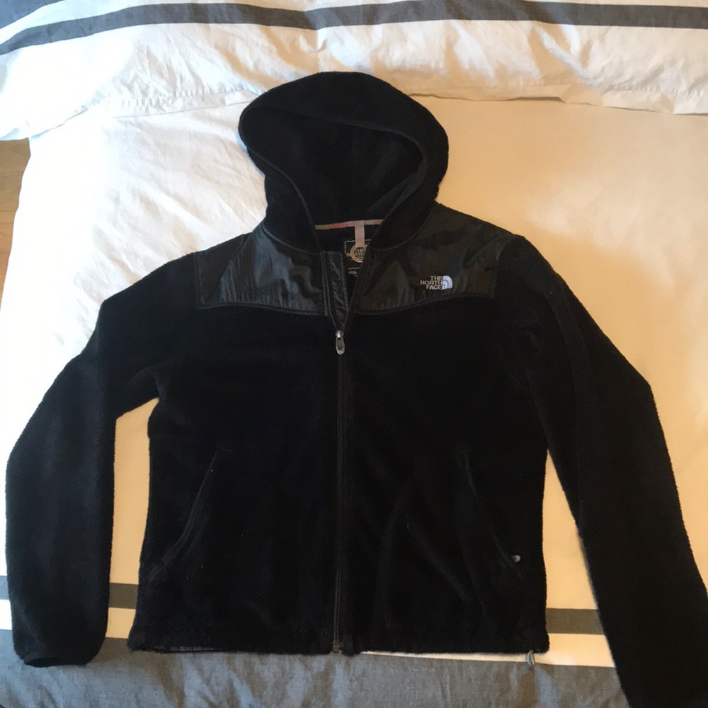 North face sweater